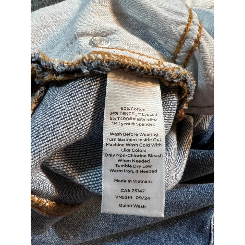 TALBOTS Relaxed Barrel Jean‎ Womens 14 Quinn Wash Blue Tencel Blend High Rise